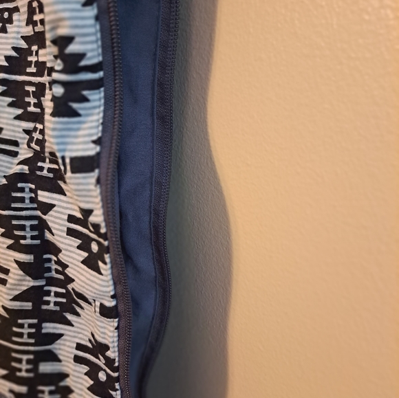 Gorgeous Prana yoga mat bag - Picture 7 of 7